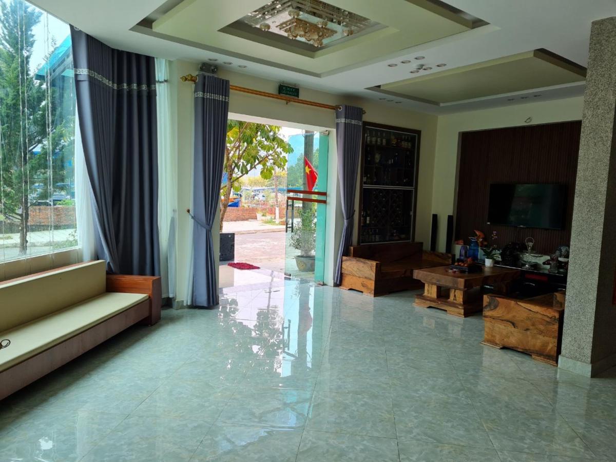Minh Son Hotel Ta Lan Than Exteriör bild