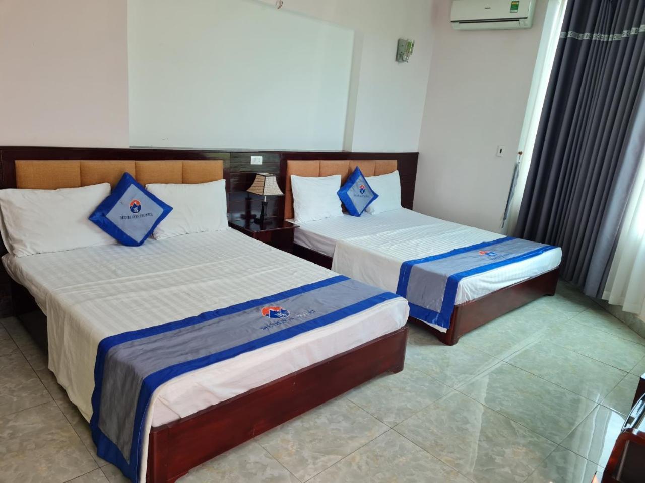 Minh Son Hotel Ta Lan Than Exteriör bild