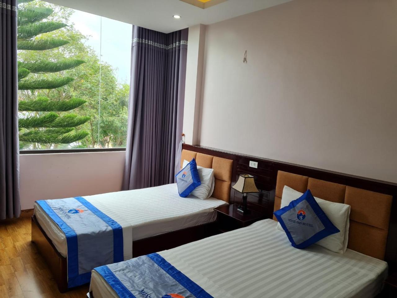 Minh Son Hotel Ta Lan Than Exteriör bild