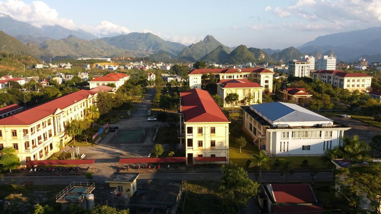 Minh Son Hotel Ta Lan Than Exteriör bild